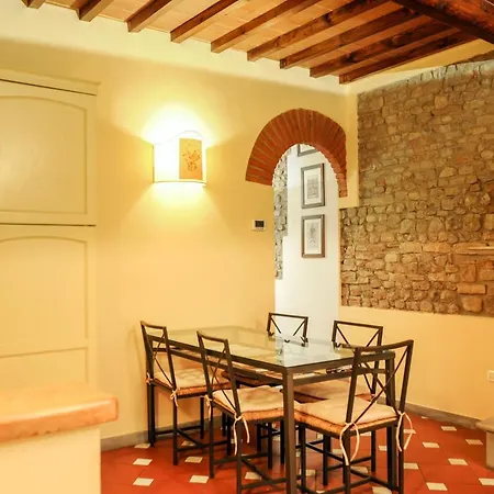 Apartamento In Front Of Palazzo Gucci Florencia